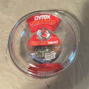 Pyrex Antique 1 1/2 qt #023 Cookware A-16